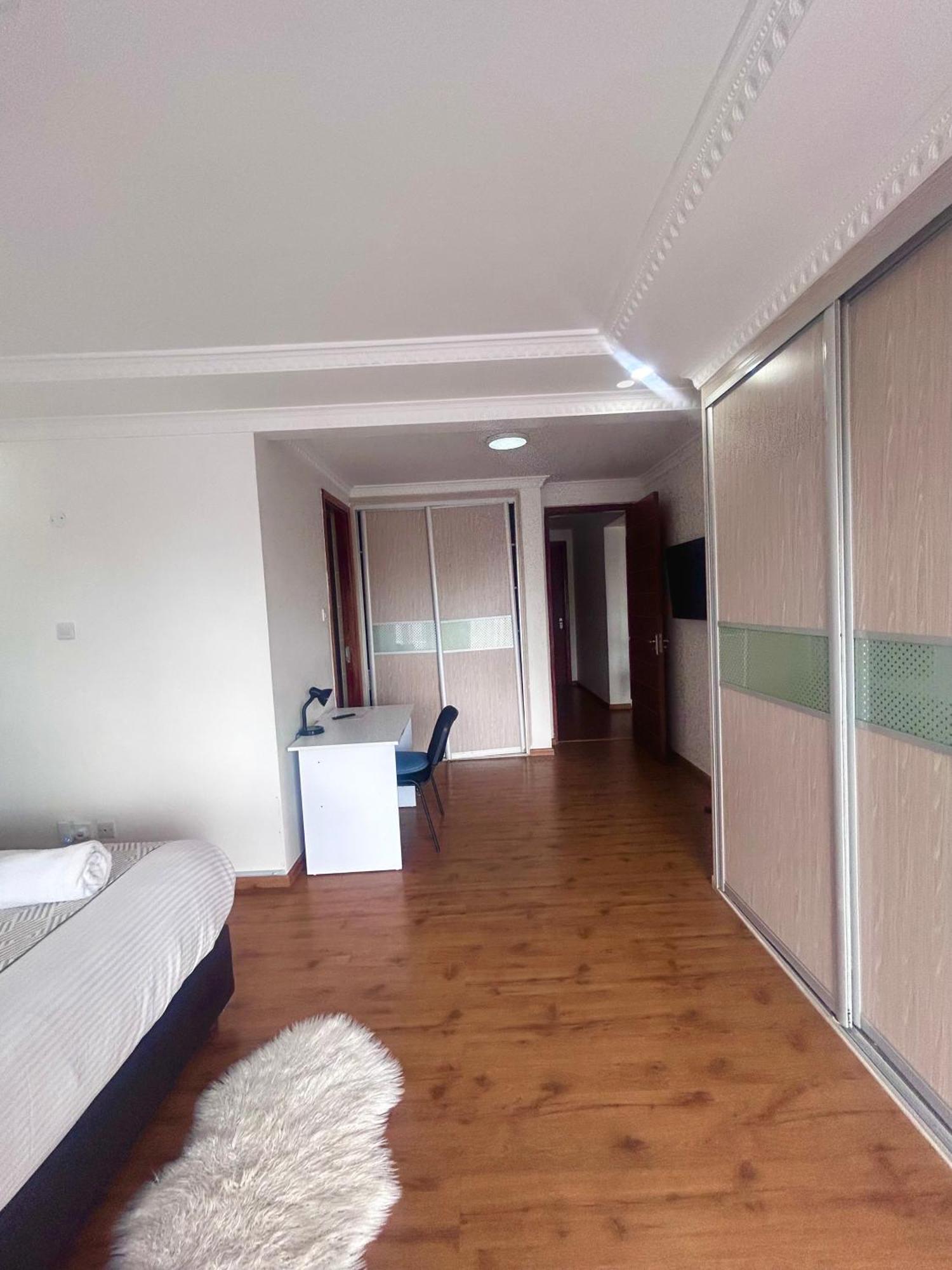 Casa Misa Riverside ไนโรบี ภายนอก รูปภาพ